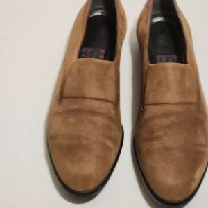 Rockport Tan Suede Slip-On Loafers Comfortable and Stylish